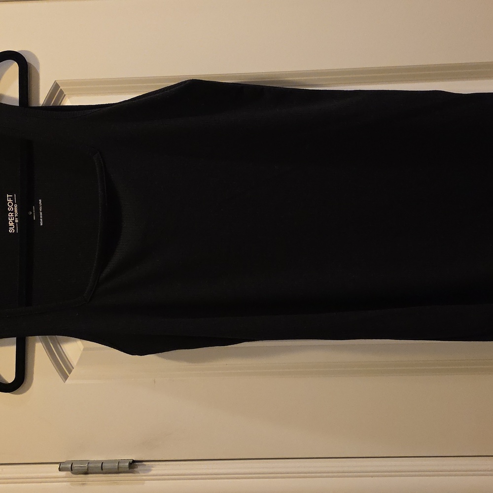 Bundle Of 2 EUC Torrid 0 Black and Brown Super Soft Tank Tops - Picture 2 of 3